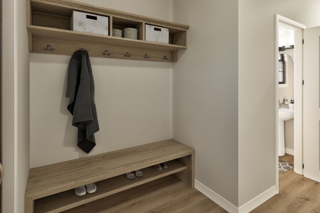 Photo - 385 N Tuckahoe Rd