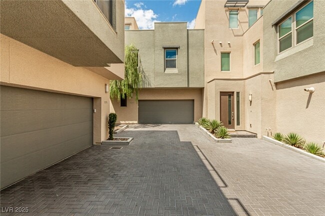 Building Photo - 11297 Gravitation Dr Rental