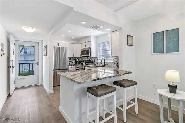Photo - 5 High Point Cir W Unit 203