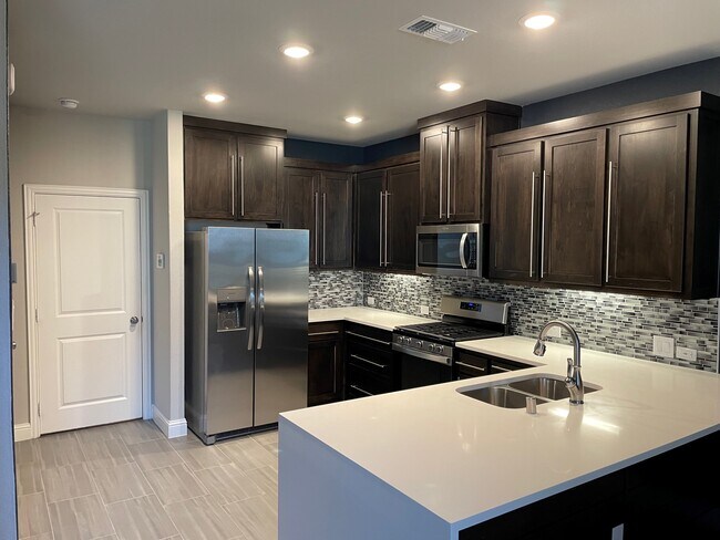 Photo - 4717 Smokey Quartz Ln