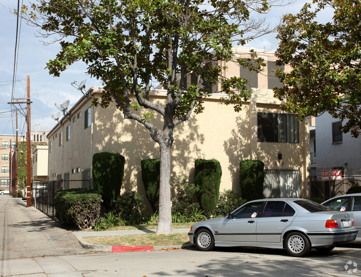 Photo - 525 Linden Ave Apartments