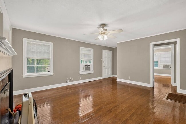 Photo - 3100 Breeze Terrace