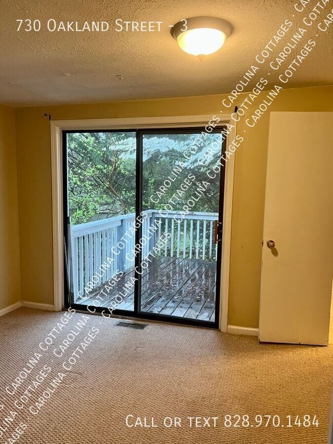 Photo - 730 Oakland St