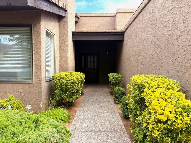 21 Red River Rd