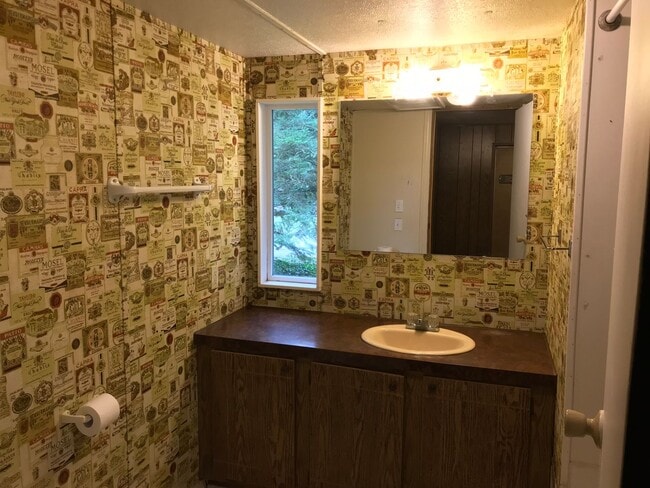 Photo - Charming 2 Bedroom in the Mountains!