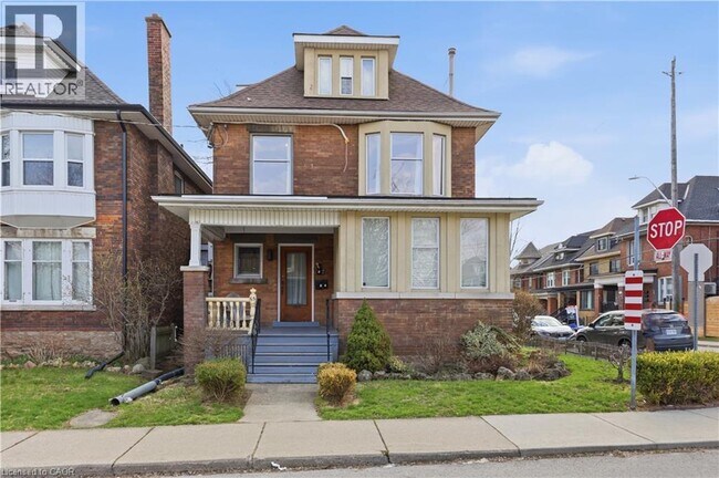 Photo - 65 Fairholt Rd S Unit 2