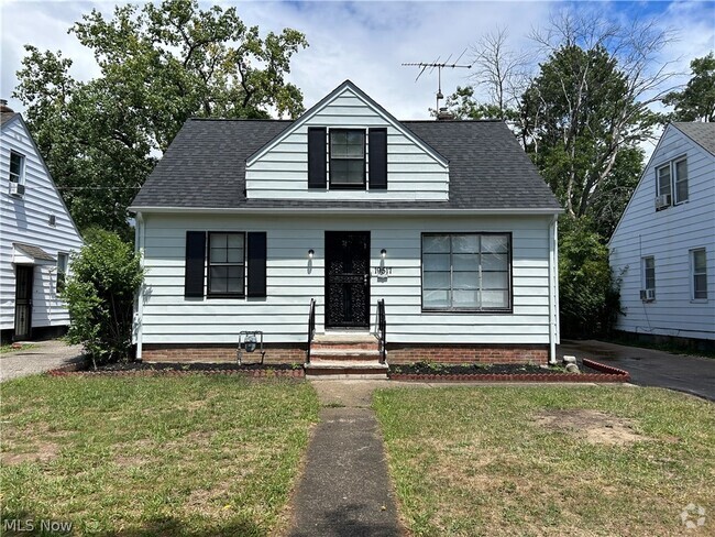 Building Photo - 19517 Harvard Ave Rental