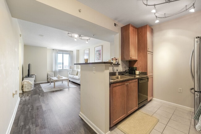 Photo - 851 N Glebe Rd