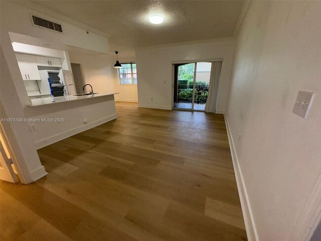 Building Photo - 11700 SW 2nd St Unit 13103 Rental