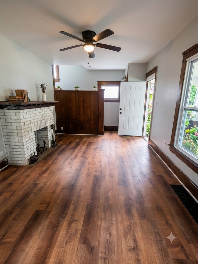 Photo - 801 Dayton St