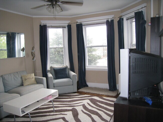 Photo - 1641 Commonwealth Ave Unit 6