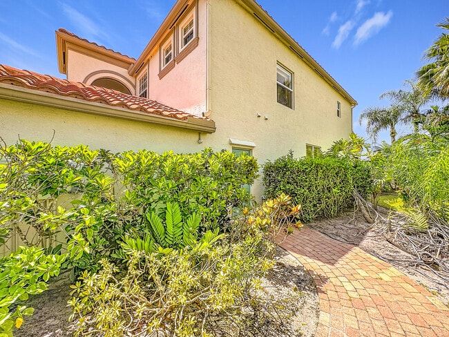 Photo - 11251 SW Springtree Terrace
