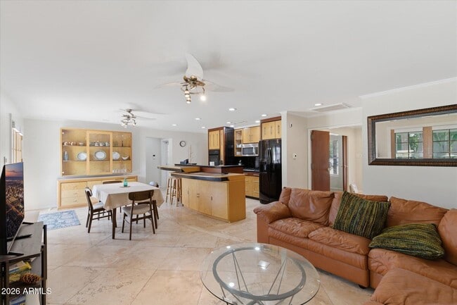 Photo - 4613 E Vernon Ave