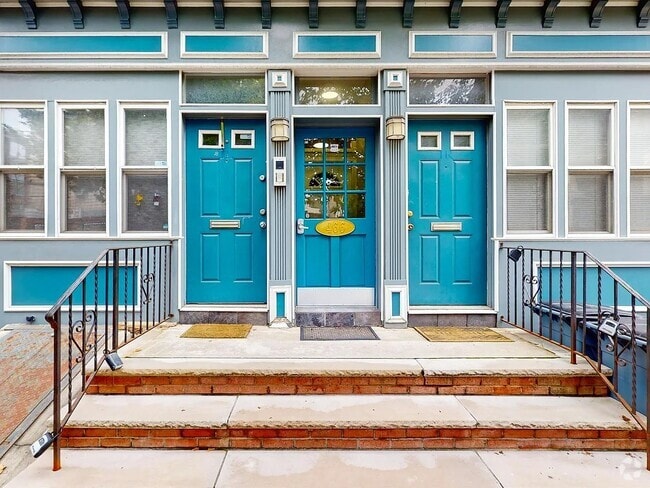 Building Photo - 466 Monmouth St Rental