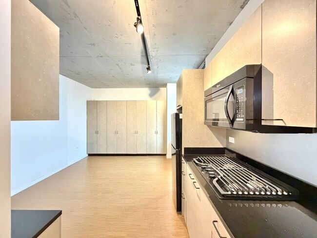 Photo - 1515 N Fremont St Unit 312