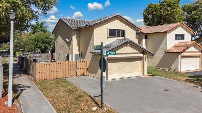 Building Photo - 9646 SW 151 Ave Rental