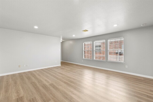 Photo - 21106 Blackbluff Ct