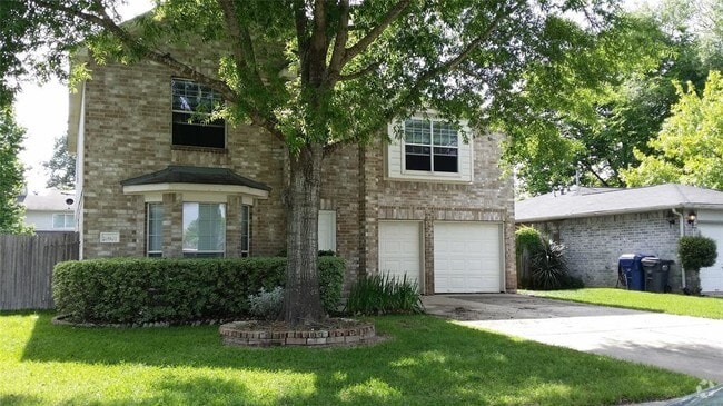 Building Photo - 28907 Fox Run Boulevard Rental