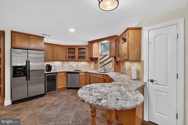 18 Muster Dr