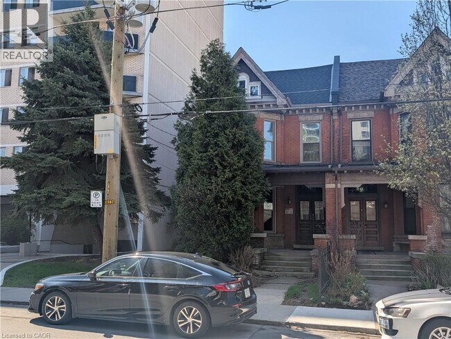Photo - 141 Bold St Unit 1