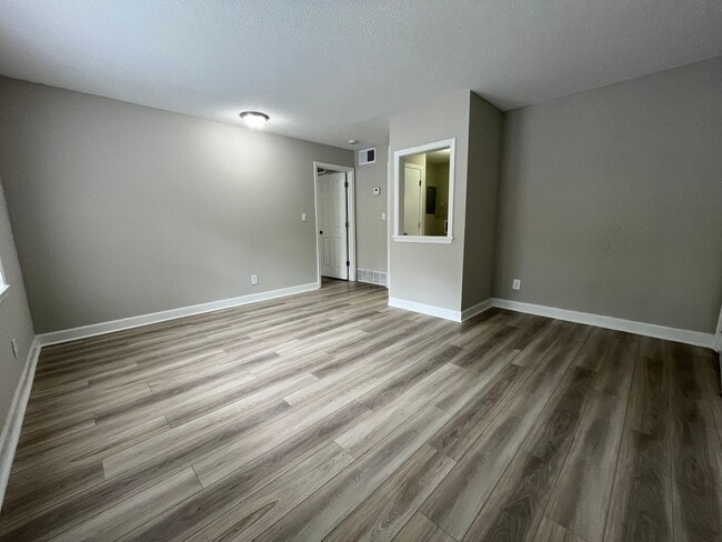 Photo - Andover Crossing