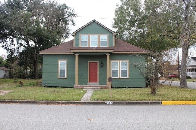 Building Photo - 402 Granberry St