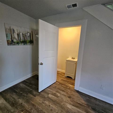 Photo - 222 W Woodin Blvd