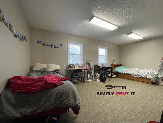Photo - Tri-Plex, 3 Bedroom On Campus! Available Now! Unit 101