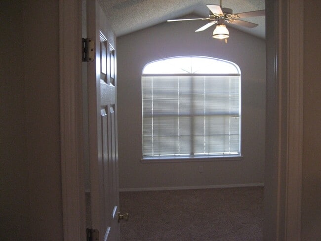 Photo - 1010 S Liberty Dr