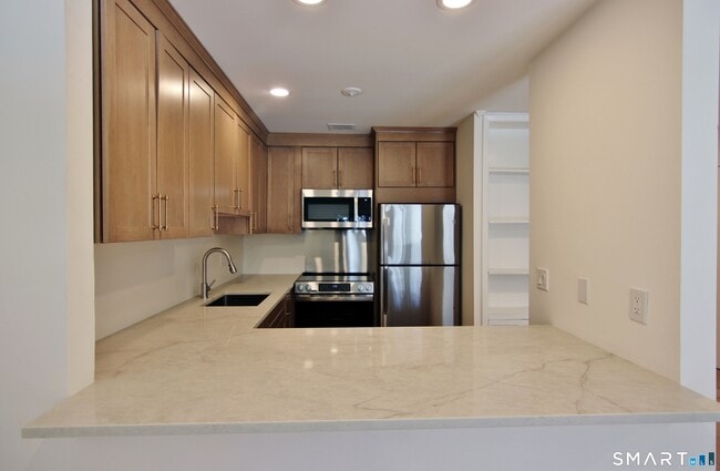 Photo - 81 Courtland Ave Unit 81-07