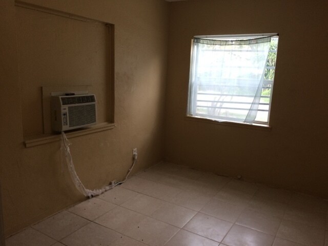 Photo - 721 SW 2nd Ct Unit 1