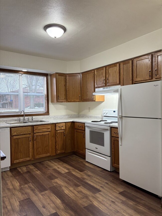 Photo - Immaculate Updated 1 and 2 Bedrooms with 1 Bath
