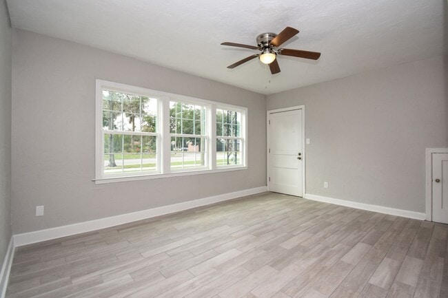 Photo - Third Avenue Apartments