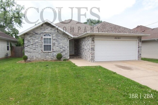 Photo - 2221 N Weller Ave House