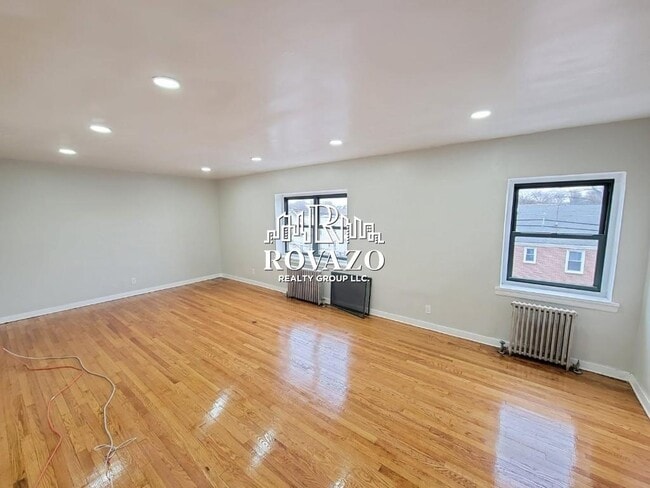 Photo - 365 Schley St Unit E3