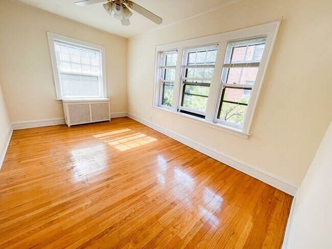 Photo - 1627-45 Ridge Ave.