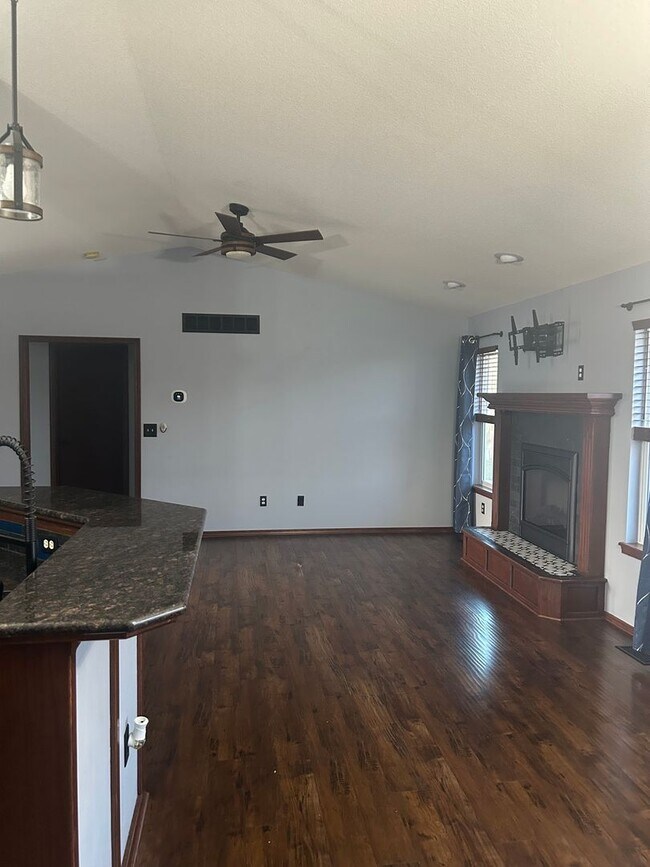 Photo - 2918 N Emerson St