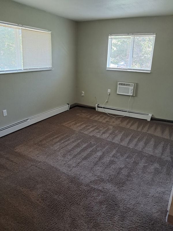 Photo - 1951 Clinton St