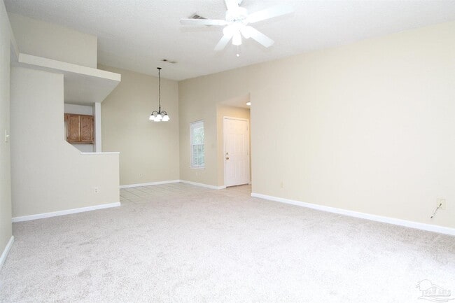 Photo - 601 N 61st Ave