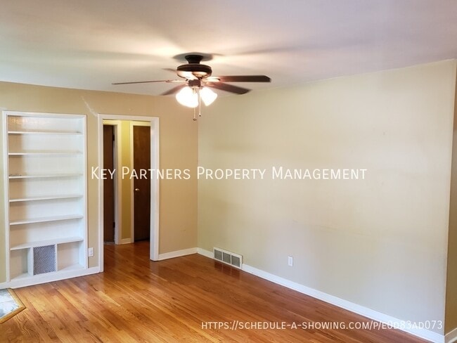 Photo - 7132 Newton Dr