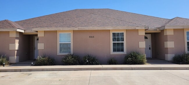 Photo - rs3305 Unit 3313 B