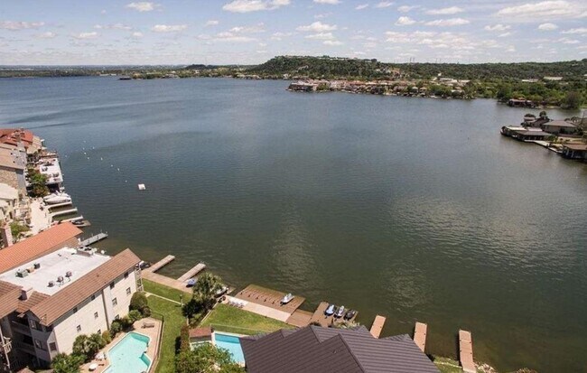 Photo - 104 Cove E