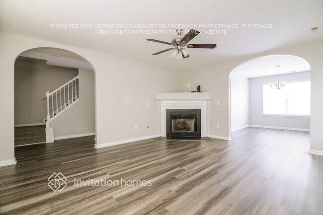 Photo - 4429 Cobble Creek Ln