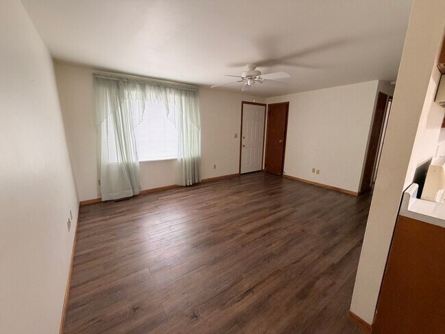 Photo - 4 Florentine Ct