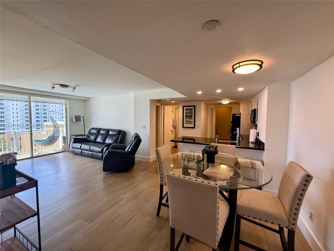 Photo - 770 Claughton Island Dr Unit 1104