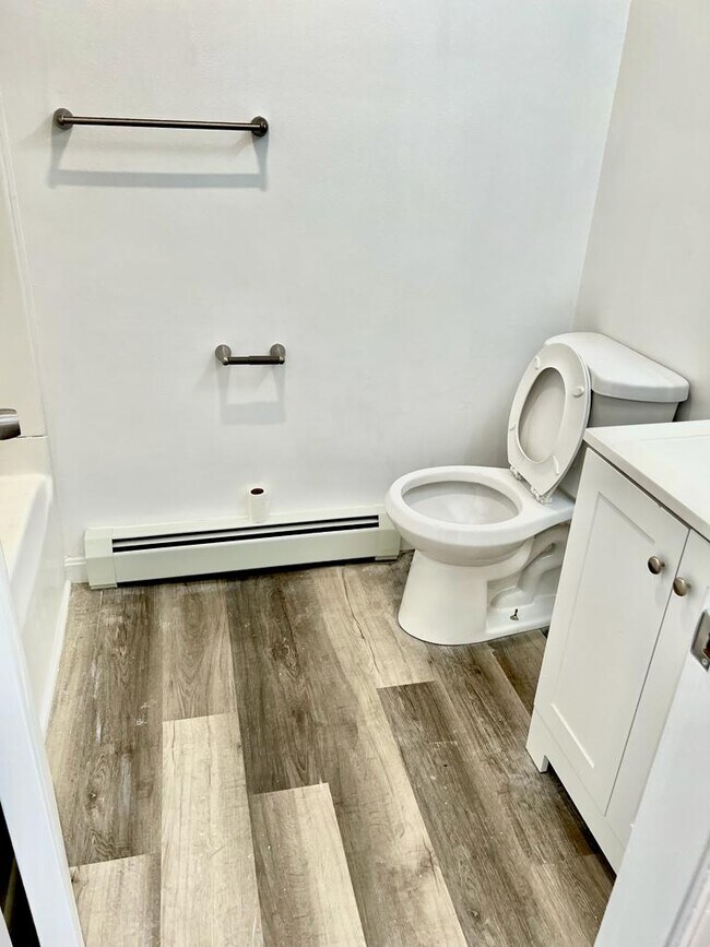 Photo - Brookside Unit B