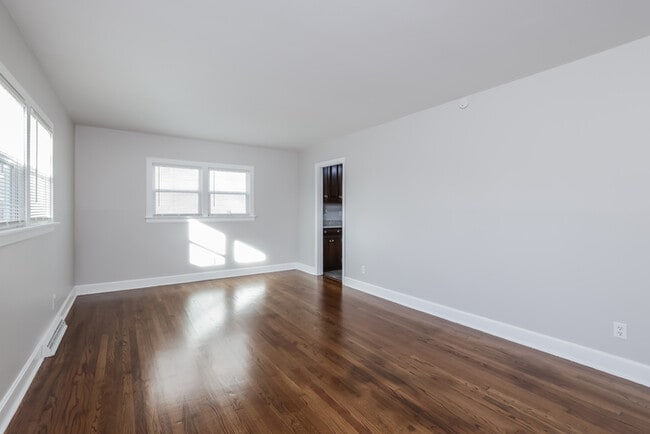 Photo - 1117 Sherwood Dr