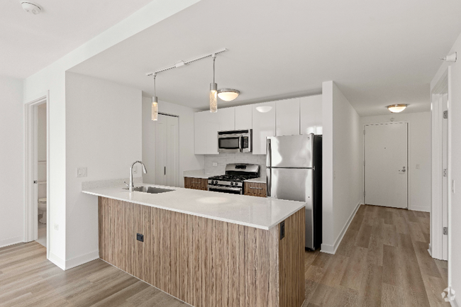 Building Photo - 319 W Wolf Point Plaza Rental