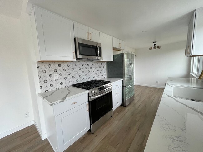 121 Huntington Pl