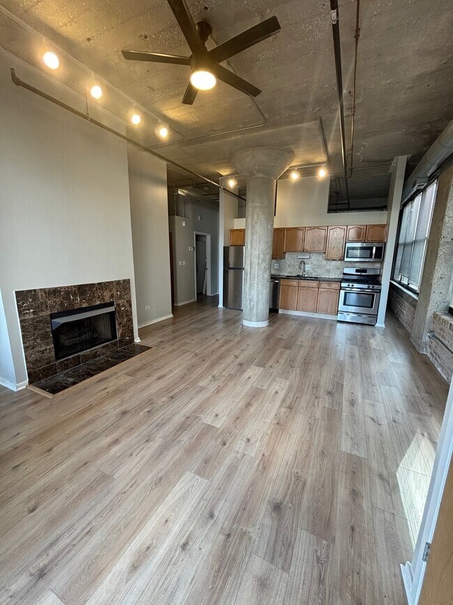 Photo - 1516 S Wabash Ave Unit 407